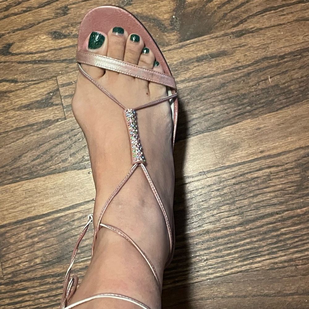BCBG sandals size 8